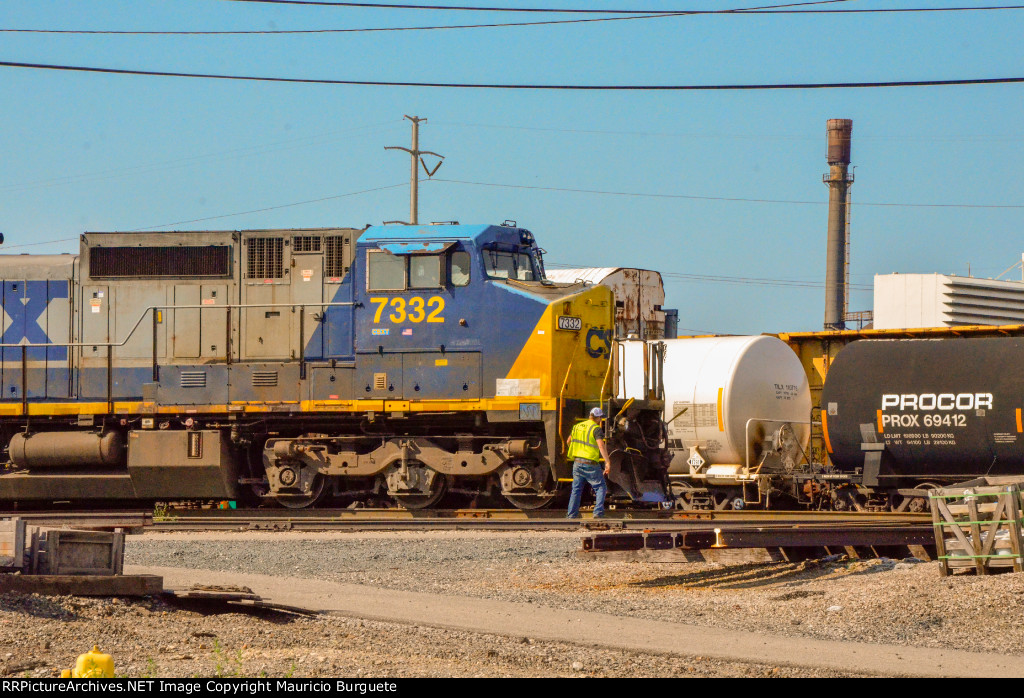 CSX C40-8W Locomotive in the yard